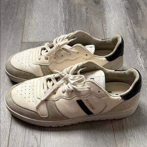 Re/Done Men's Cream & Black Low-Top Athletic Sneakers